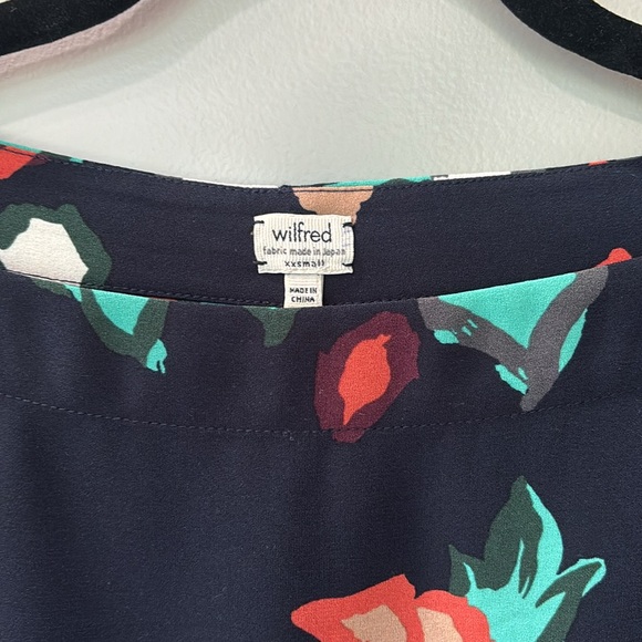 Wilfred Aritzia Floral Peplum Blouse, Size XXS - Picture 3 of 7